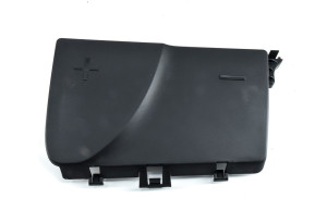 Left battery tray cover