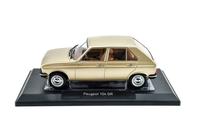 1/18 104 gr beige metallise...