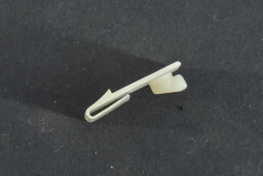 Glass lower clip