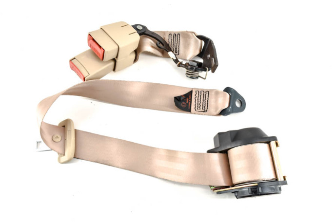 Left safety belt assembly