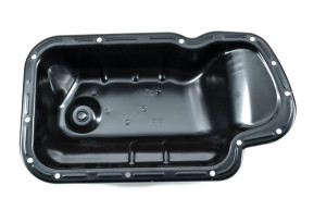 Engine oil pan