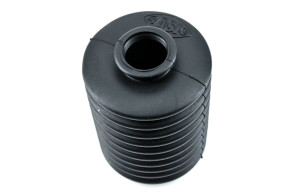 Left/right steering boot