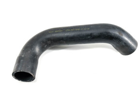 Fuel radiator outlet hose