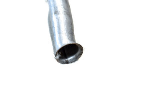 Intermediate exhaust pipe