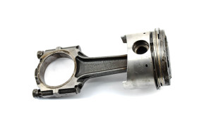 Assembly of 6 connecting rod pistons ass