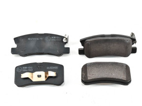 Set of 4 rear brake pads