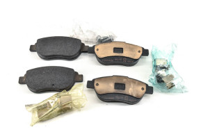 Set of 4 front brake pads