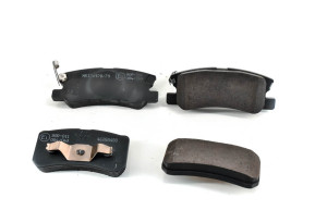 Set 4 rear brake pads