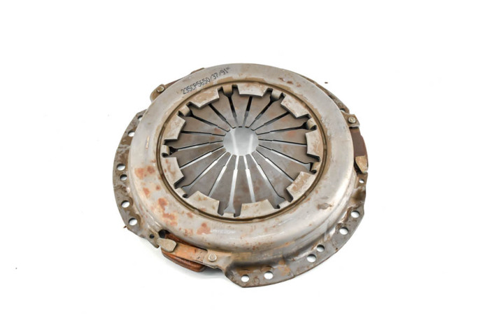 Engine clutch mechanism