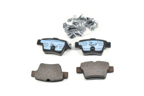 Set of 4 rear brake pads