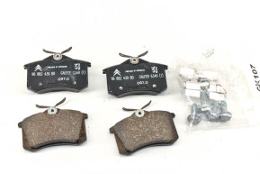 Set of 4 rear brake pads