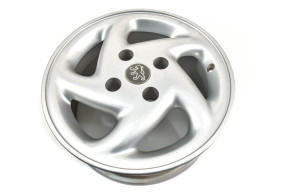 Light alloy wheel 5.5j14ch4-24