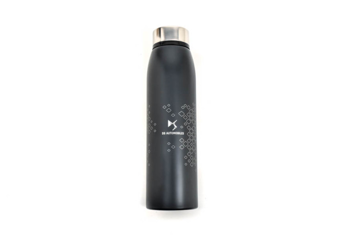 Black isothermal bottle ds...