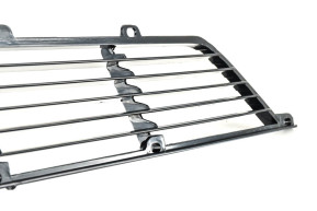 Grille de deflecteur avant