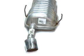 Rear exhaust muffler