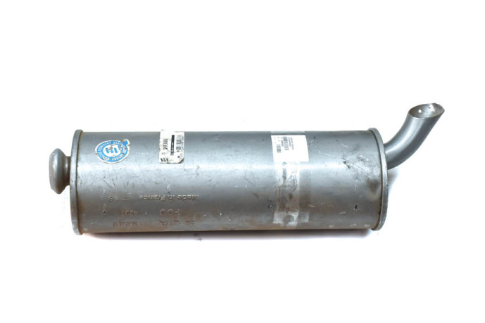 Rear exhaust muffler