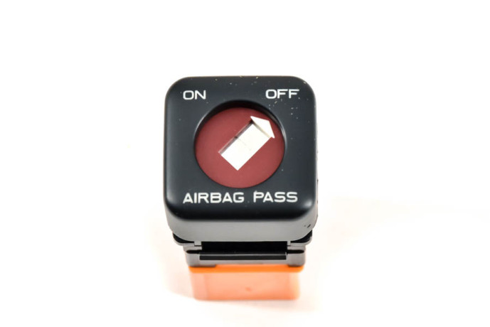 Airbag neutralization command