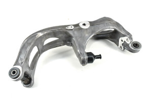 Front left pivot bracket