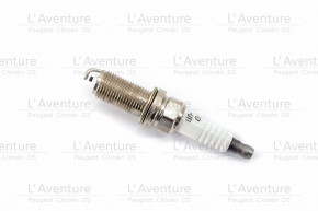 Engine spark plug