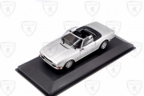 1/43 504 1977 cabriolet argent