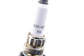 Engine spark plug