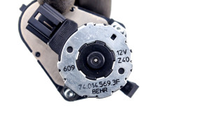 Air conditioner gear motor