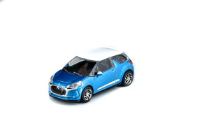 1/64 ds 3 2016 bleu clair