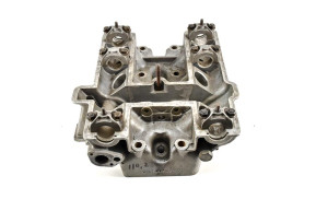 Bare cylinder head carburetor to check