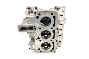 Bare cylinder head carburetor to check