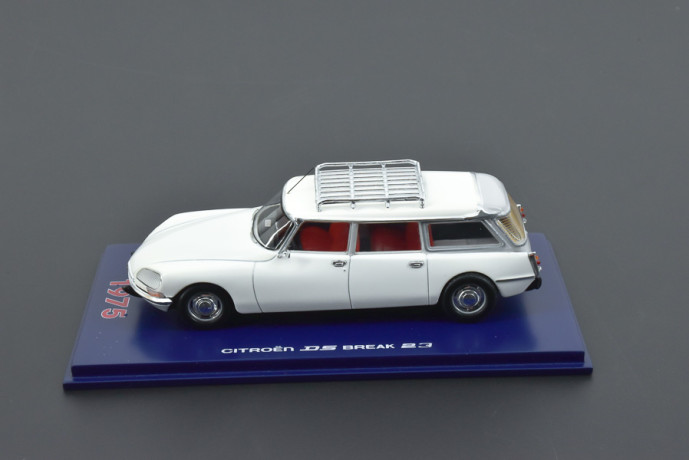 1/43 ds 23 sw white 1975 -...