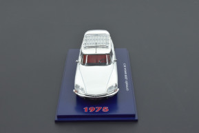 1/43 ds 23 sw white 1975 - milezim