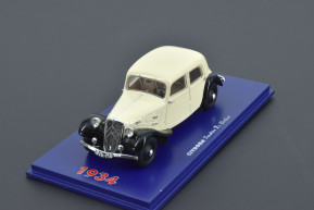 1/43 traction 7c berline beige/noir 1934