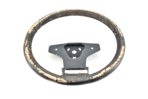 Steering wheel in poor condition